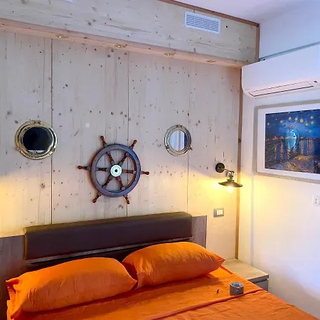 Apartment Welcoming In With Sea View 53 M²